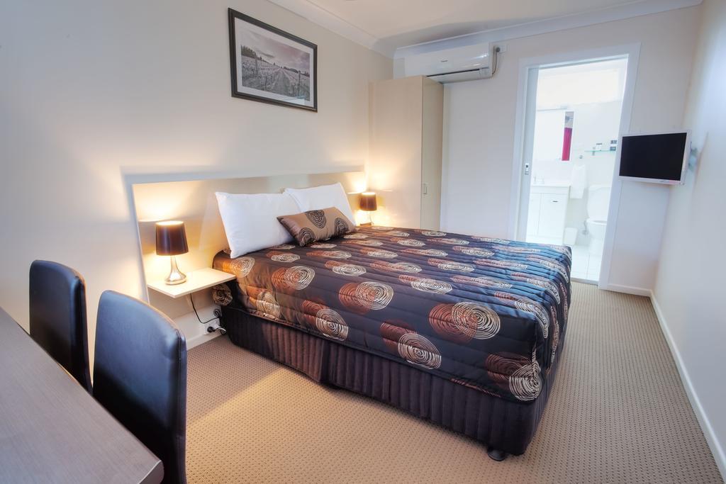 High Street Motor Inn Stanthorpe Bagian luar foto