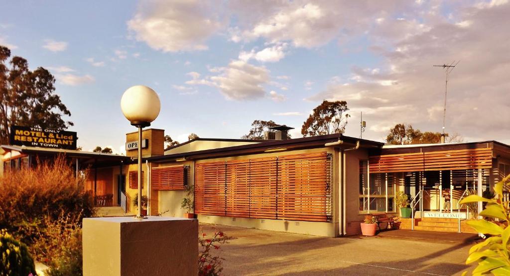 High Street Motor Inn Stanthorpe Bagian luar foto
